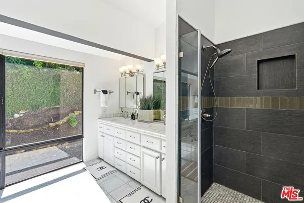 $15,000 | 2350 Benedict Canyon Drive, Beverly Hills, CA 90210