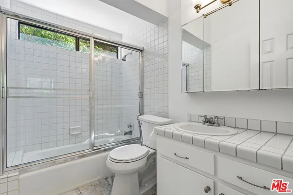 $15,000 | 2350 Benedict Canyon Drive, Beverly Hills, CA 90210