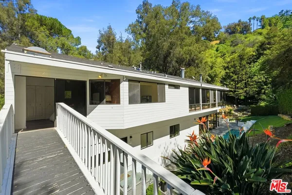 $15,000 | 2350 Benedict Canyon Drive, Beverly Hills, CA 90210