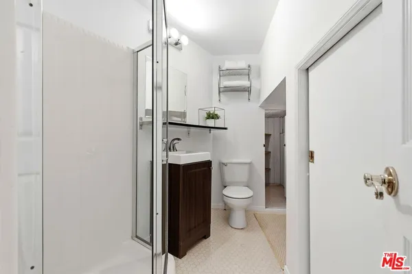 $15,000 | 2350 Benedict Canyon Drive, Beverly Hills, CA 90210