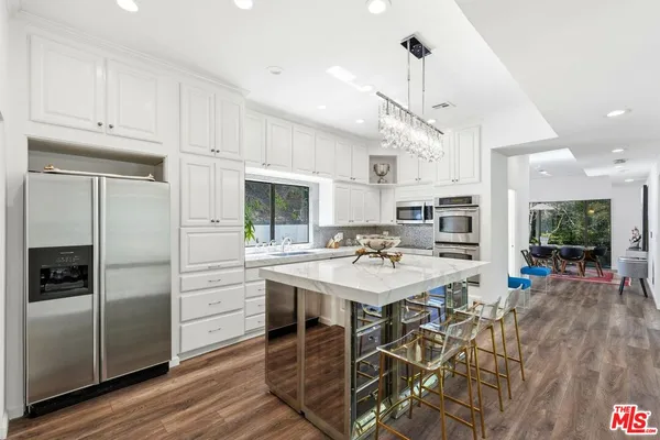 $15,000 | 2350 Benedict Canyon Drive, Beverly Hills, CA 90210