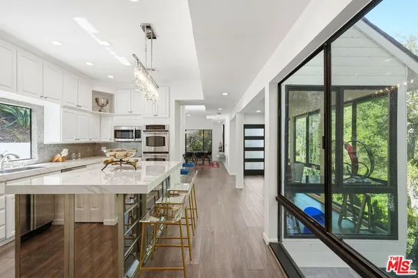 $15,000 | 2350 Benedict Canyon Drive, Beverly Hills, CA 90210