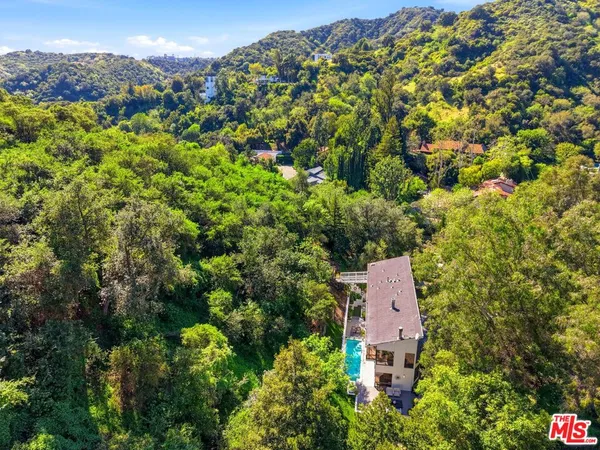 $15,000 | 2350 Benedict Canyon Drive, Beverly Hills, CA 90210