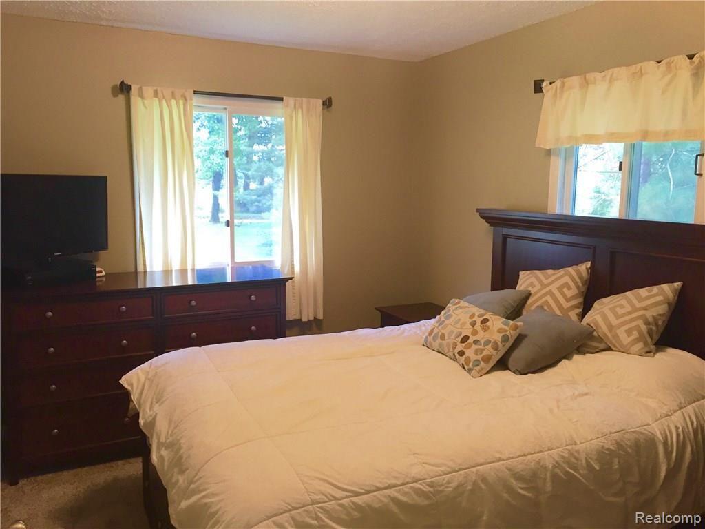 4308 Beck Road Howell, MI 48843 - Photo 20 of 47 18.jpg