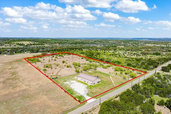$3,950 | 300 County Road 407, Spicewood, TX 78669