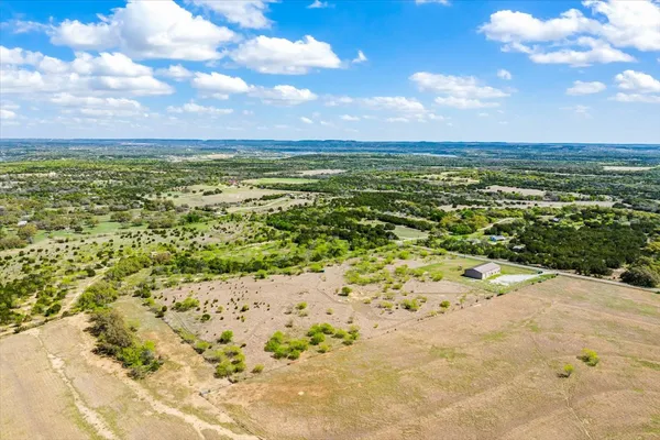 $3,950 | 300 County Road 407, Spicewood, TX 78669