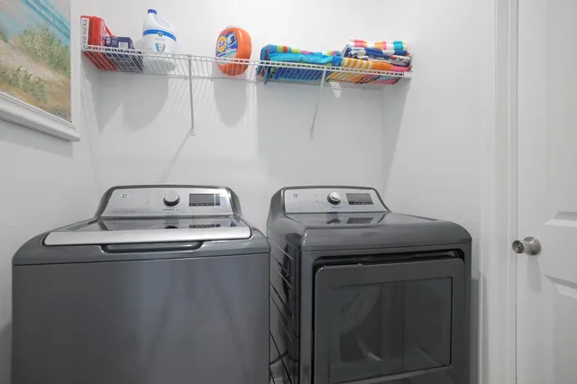 a picture of city view