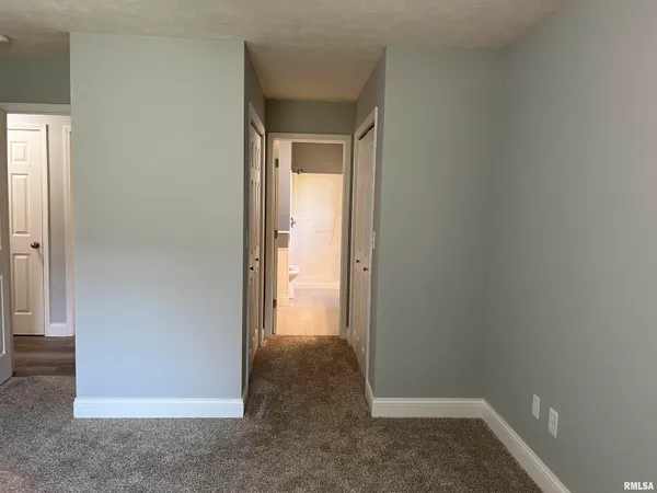 $2,400 | 1704 Tern Place, Springfield, IL 62711