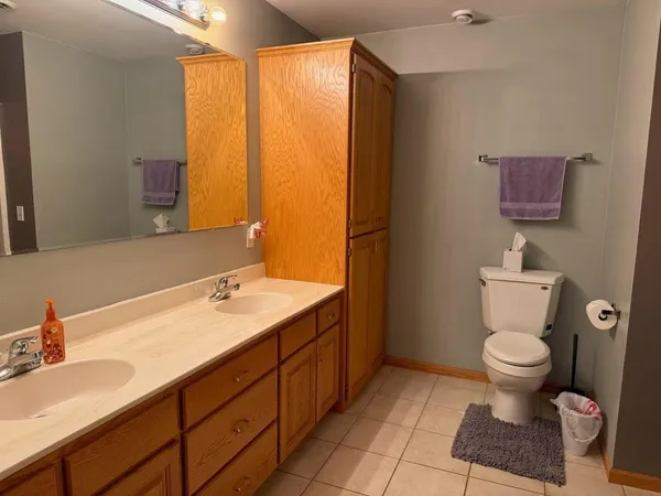 $269,900 | 107 9th Street Southeast, Freeport, MN 56331