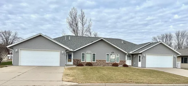 $269,900 | 107 9th Street Southeast, Freeport, MN 56331