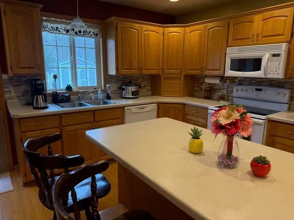 $269,900 | 107 9th Street Southeast, Freeport, MN 56331