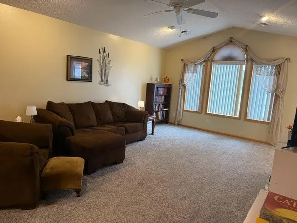 $269,900 | 107 9th Street Southeast, Freeport, MN 56331