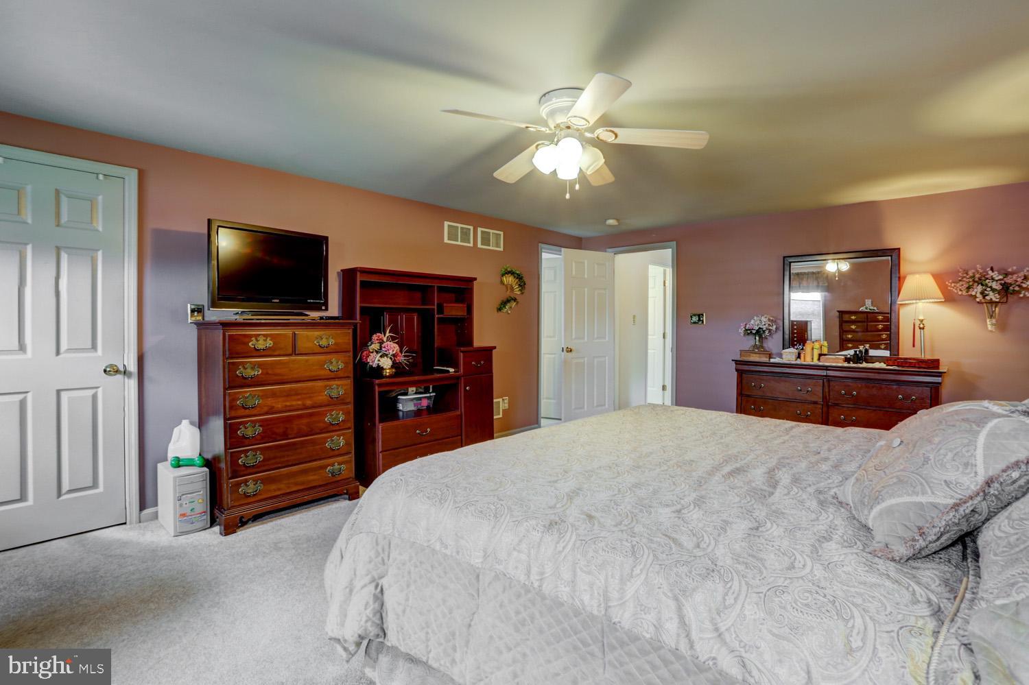 24 Duffield Drive Lititz, PA 17543 - Photo 36 of 49