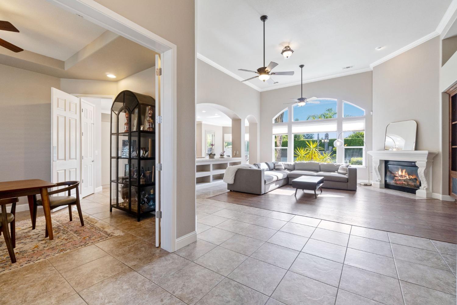1847 Megan Avenue Clovis, CA 93619 - Photo 5 of 40 a view of a livingroom with furniture and a flat screen tv