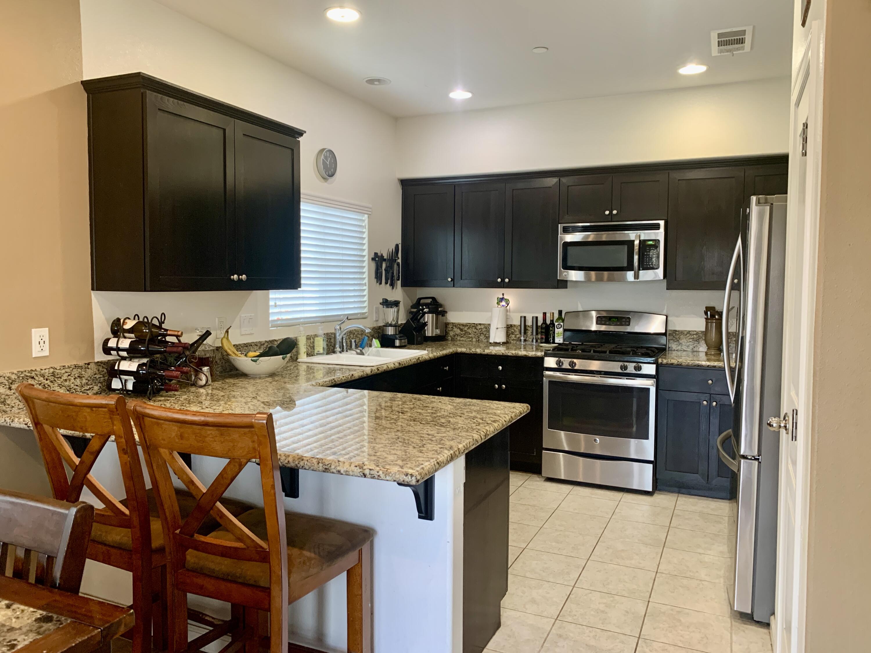2245 Meridian Way Lompoc, CA 93436 - Photo 4 of 26 IMG_7448