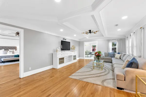 $1,275,000 | 380 Forrester Drive, Greenville, SC 29607