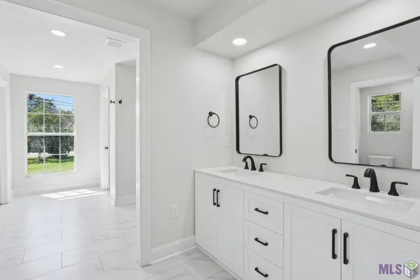 $384,900 | 10555 Barbara Street, Baton Rouge, LA 70815
