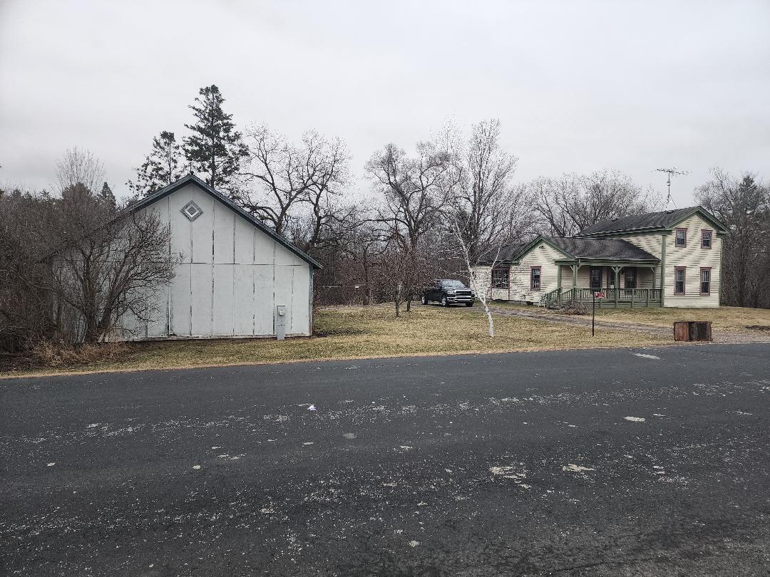 5726 Lyons Road Spring Prairie, WI 53105 - Photo 8 of 30 5726 p4A