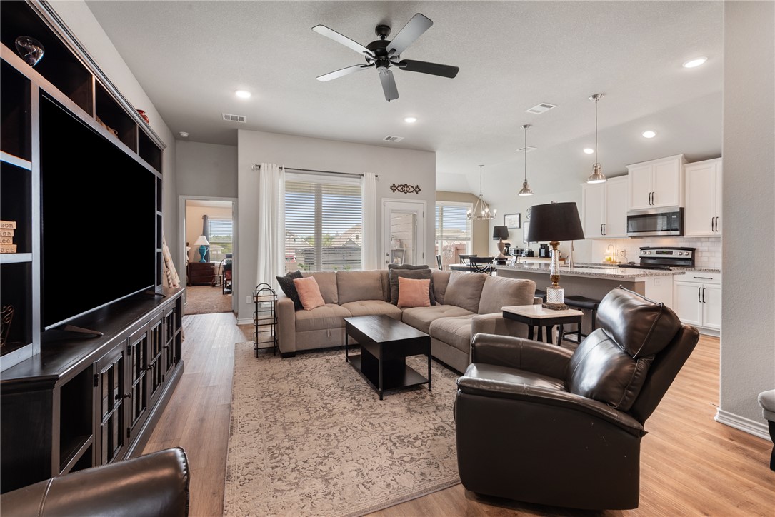 3440 Utah Court Bryan, TX 77808 - Photo 2 of 18