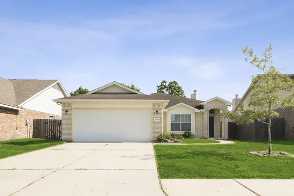 $1,715 | 19033 Hammer Lane, Porter, TX 77365