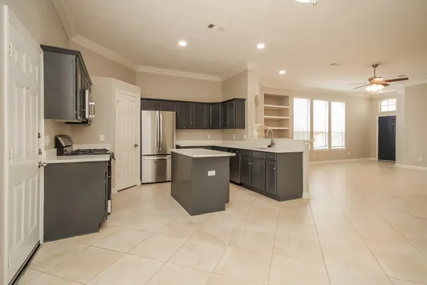 $1,715 | 19033 Hammer Lane, Porter, TX 77365