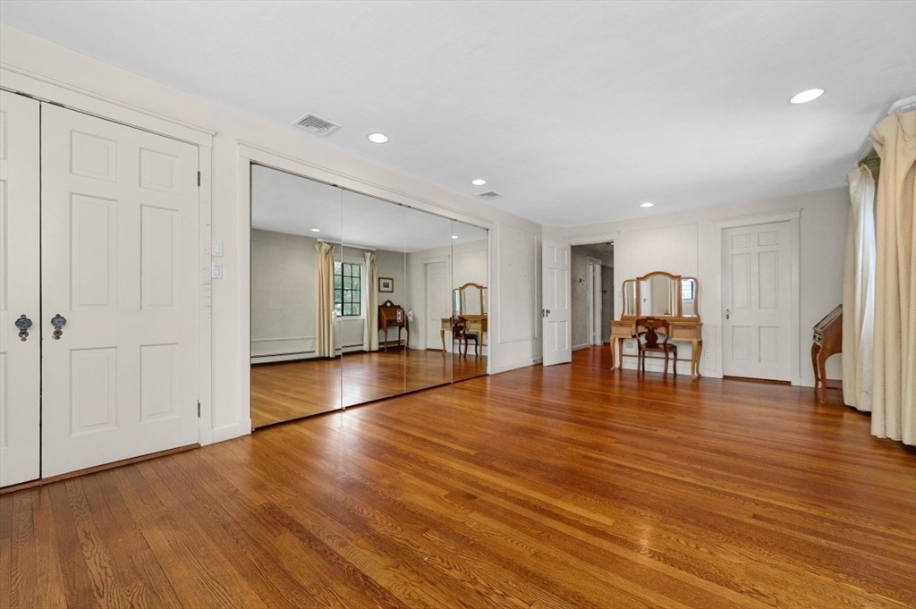 764 Hammond Street Brookline, MA 02467 - Photo 21 of 31