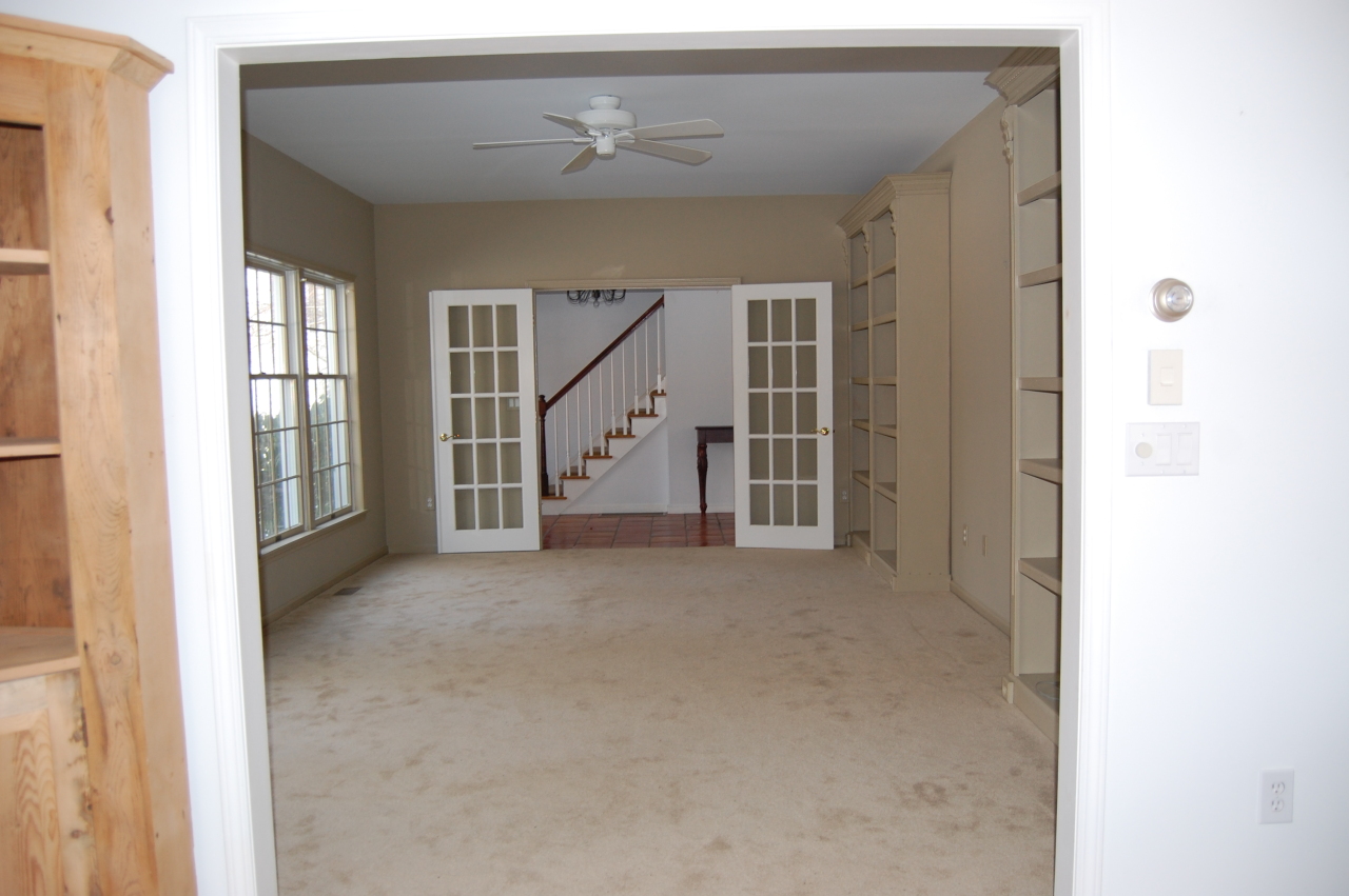 377 South Undermountain Road Sheffield, MA 01257 - Photo 8 of 12 Den/Library
