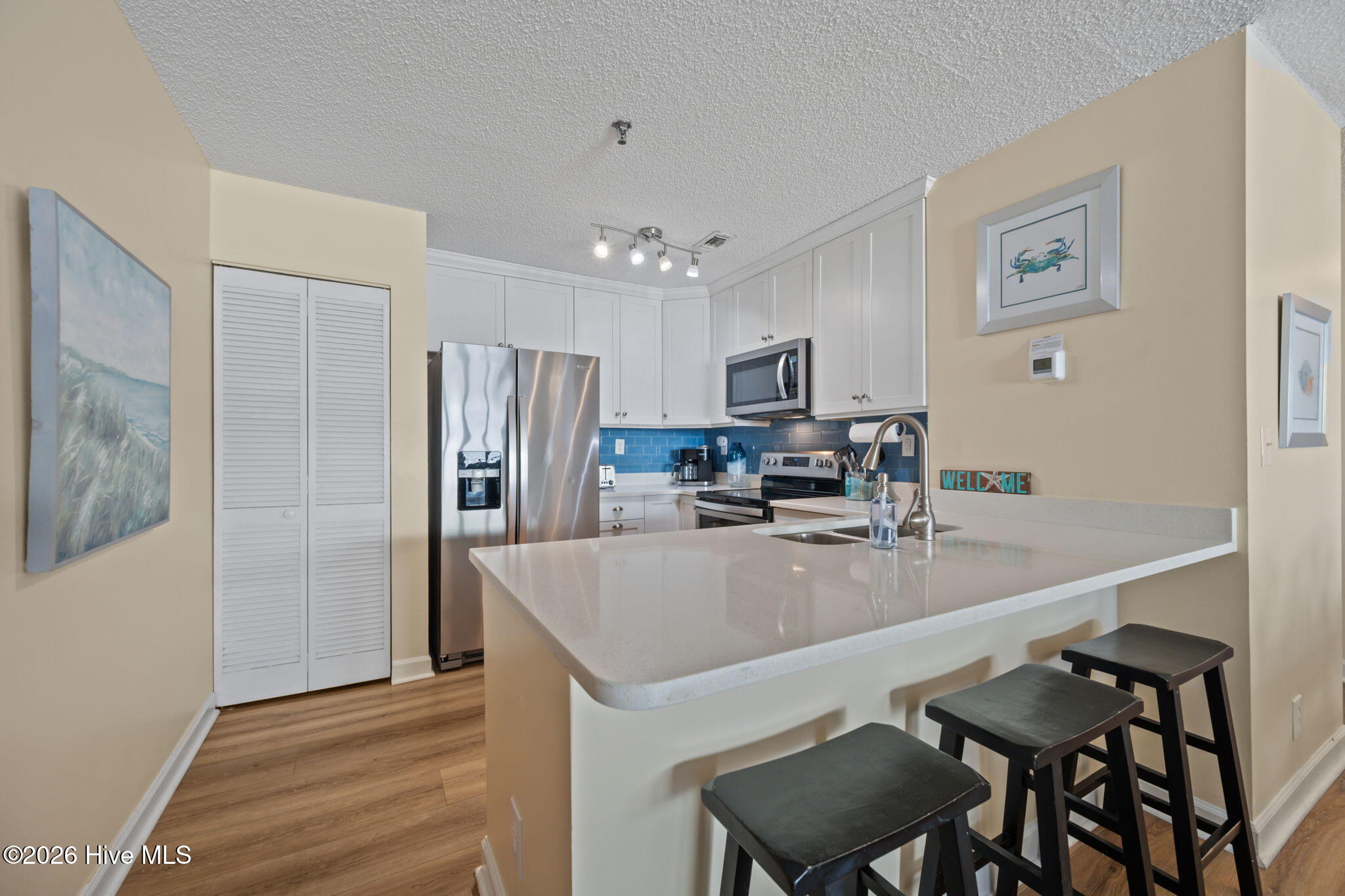 790 New River Inlet Road, Unit 320B North Topsail Beach, NC 28460 - Photo 13 of 46 Kitchen