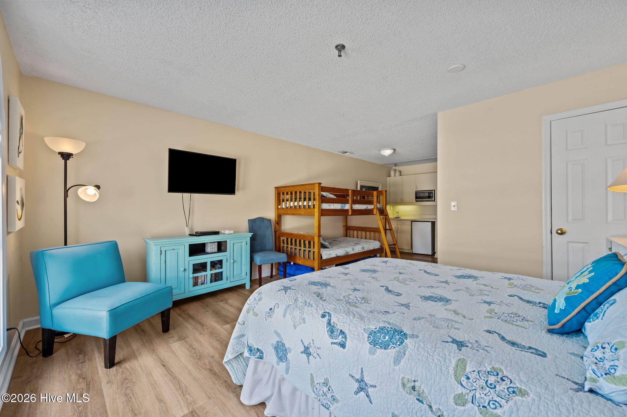 790 New River Inlet Road, Unit 320B North Topsail Beach, NC 28460 - Photo 30 of 46 Separate Suite