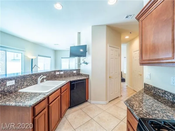 $2,175 | 2573 Upton Court, Henderson, NV 89052