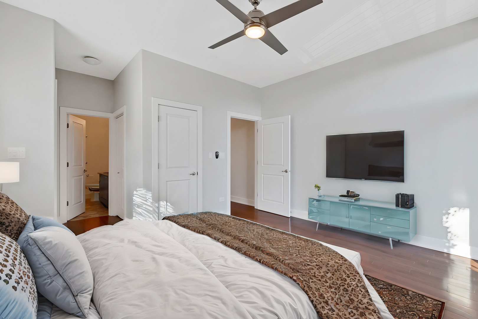 4417 South Indiana Avenue Chicago, IL 60653 - Photo 27 of 56