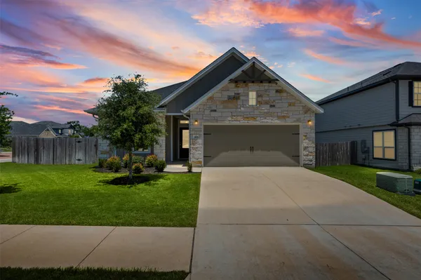 $387,000 | 215 Cabiness Drive, Salado, TX 76571