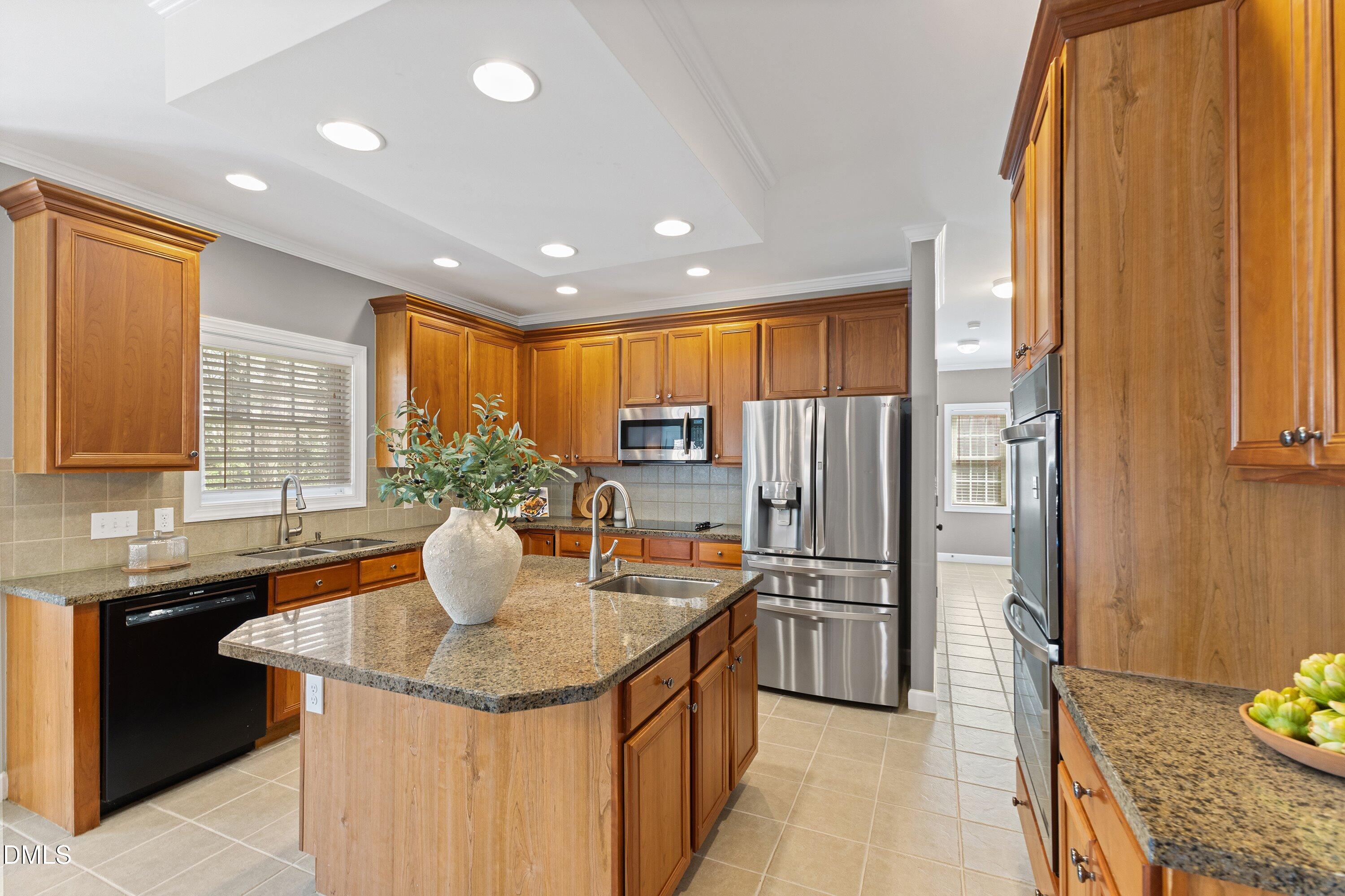 12028 Pawleys Mill Circle Raleigh, NC 27614 - Photo 14 of 43 Kitchen