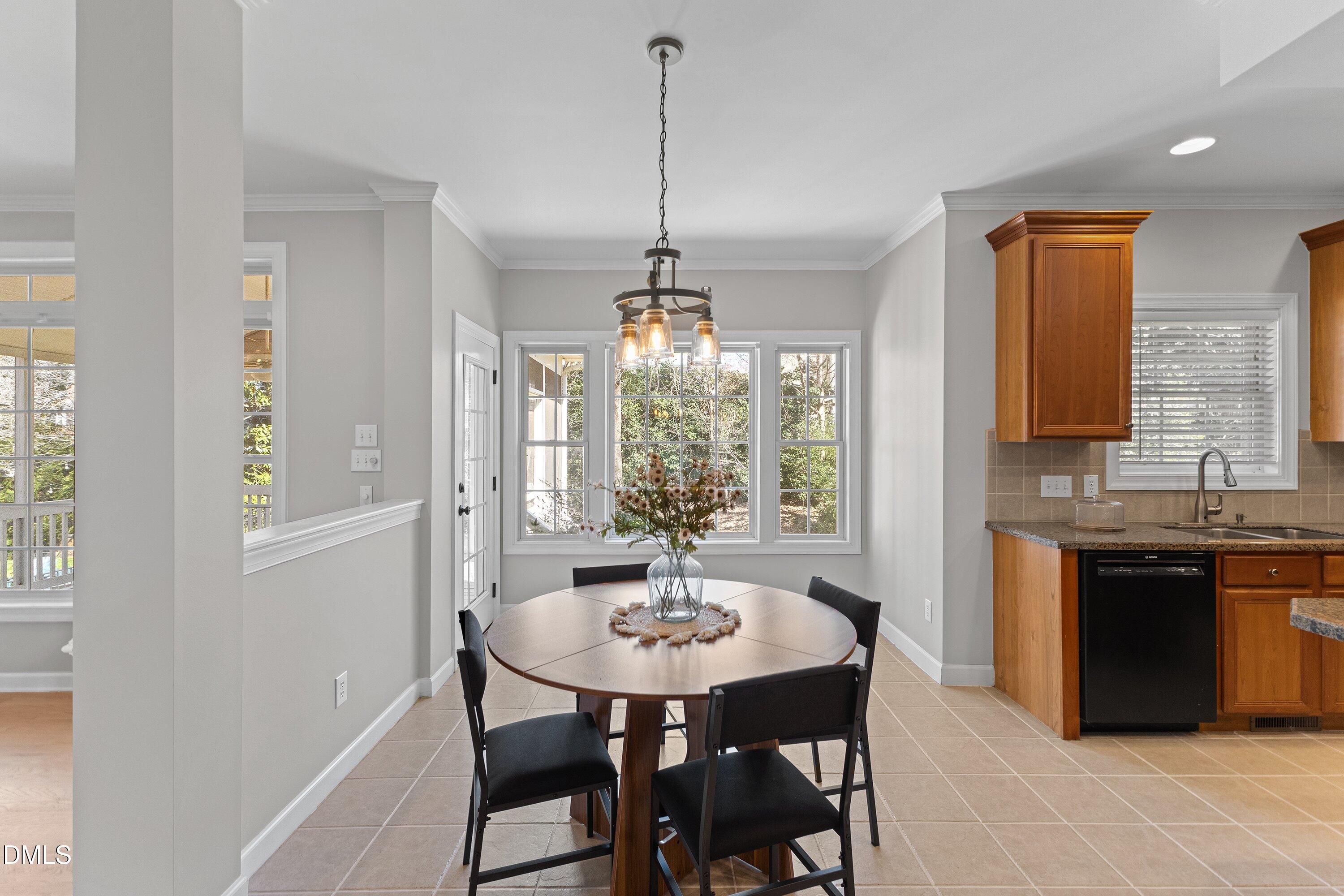 12028 Pawleys Mill Circle Raleigh, NC 27614 - Photo 16 of 43 Breakfast area