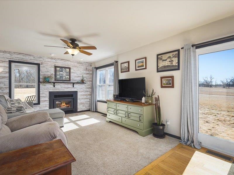 911.41 Melugins Grove Compton, IL 61318 - Photo 14 of 68