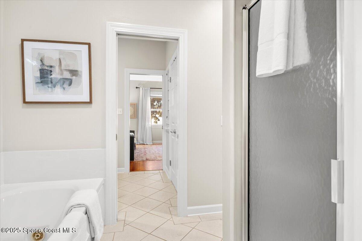 449 Garcon Point Road Milton, FL 32583 - Photo 9 of 136 008-1V3A0088