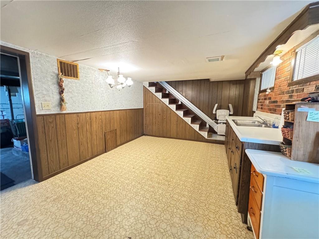 1076-1078 Addison Street Washington, PA 15301 - Photo 13 of 50