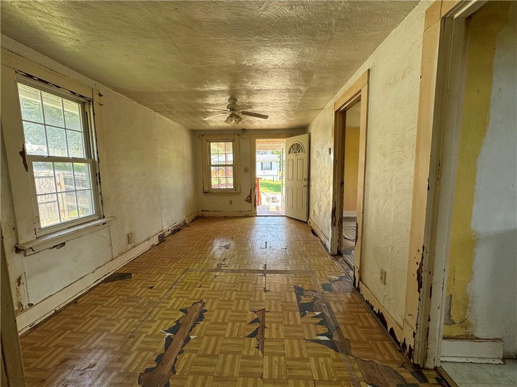 1076-1078 Addison Street Washington, PA 15301 - Photo 38 of 50 a view of a hallway with windows