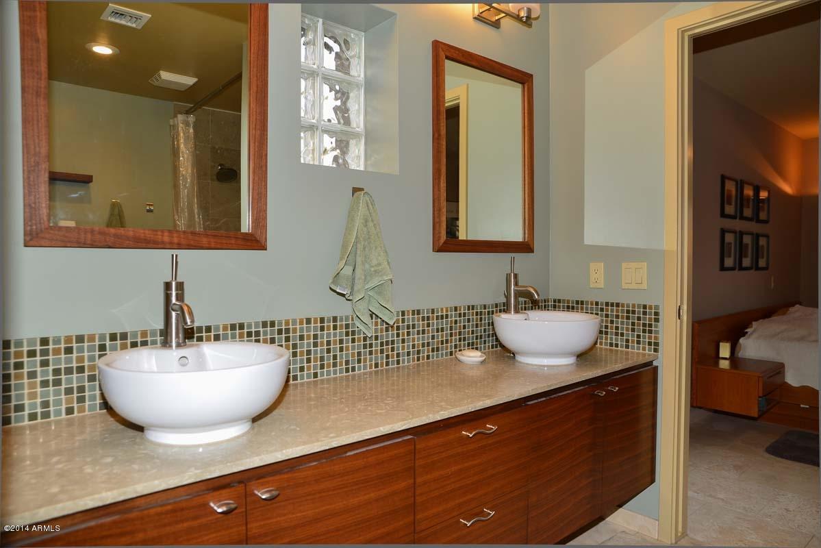 12801 East Doubletree Ranch Road Scottsdale, AZ 85259 - Photo 54 of 70 Guest Bath2