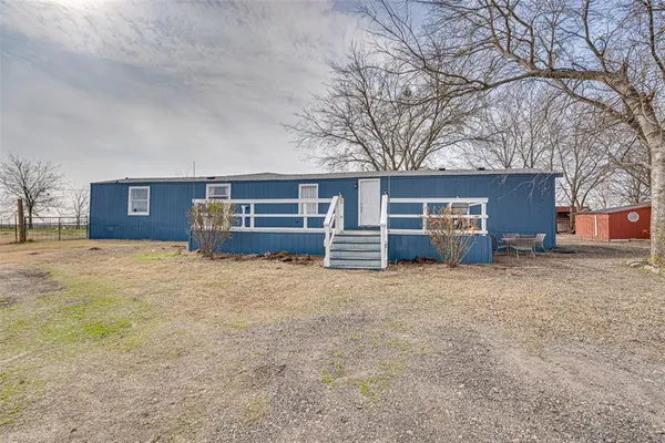 $257,000 | 428 Gentry Road, Ennis, TX 75119