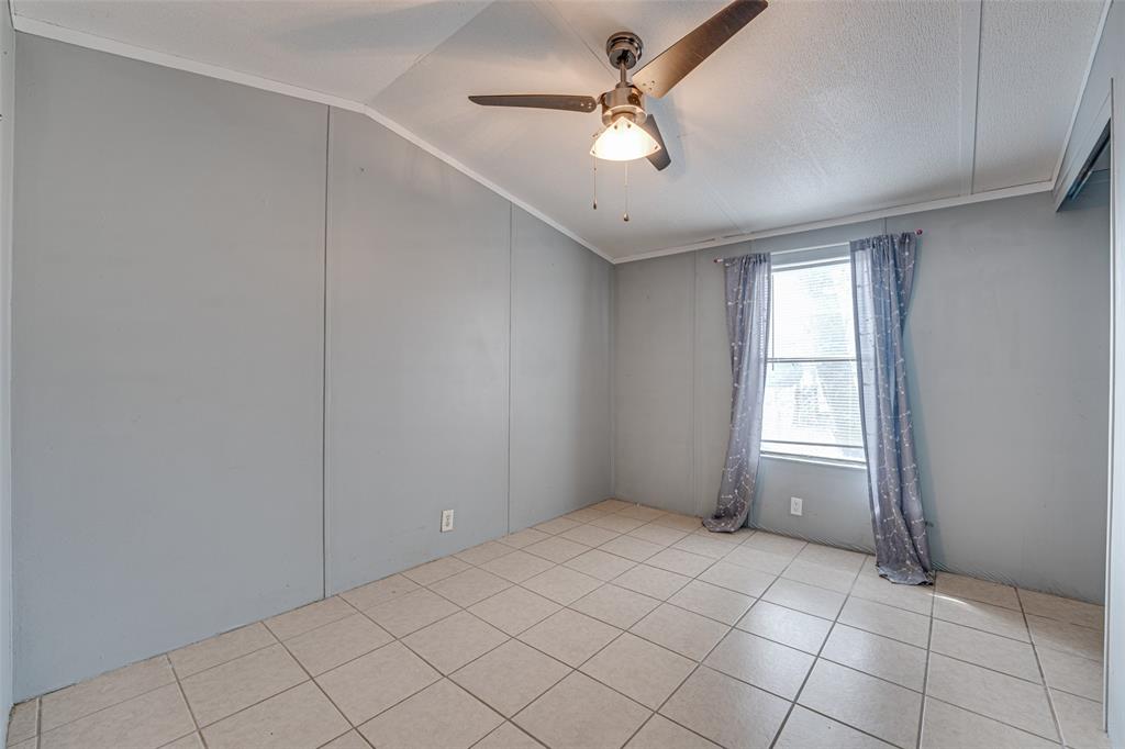 428 Gentry Road Ennis, TX 75119 - Photo 16 of 22