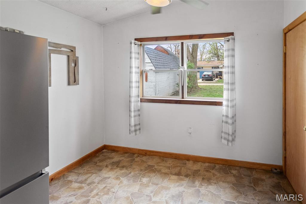 508 North Main Street Pleasant Hill, IL 62366 - Photo 23 of 77