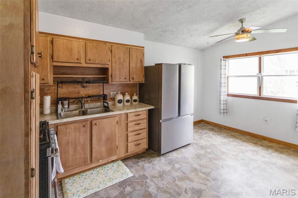 508 North Main Street Pleasant Hill, IL 62366 - Photo 29 of 77
