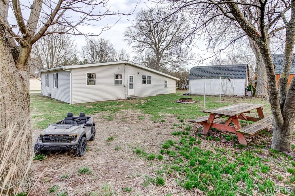 508 North Main Street Pleasant Hill, IL 62366 - Photo 50 of 77
