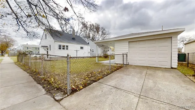 $239,900 | 88 Marbeth Court, Buffalo, NY 14220