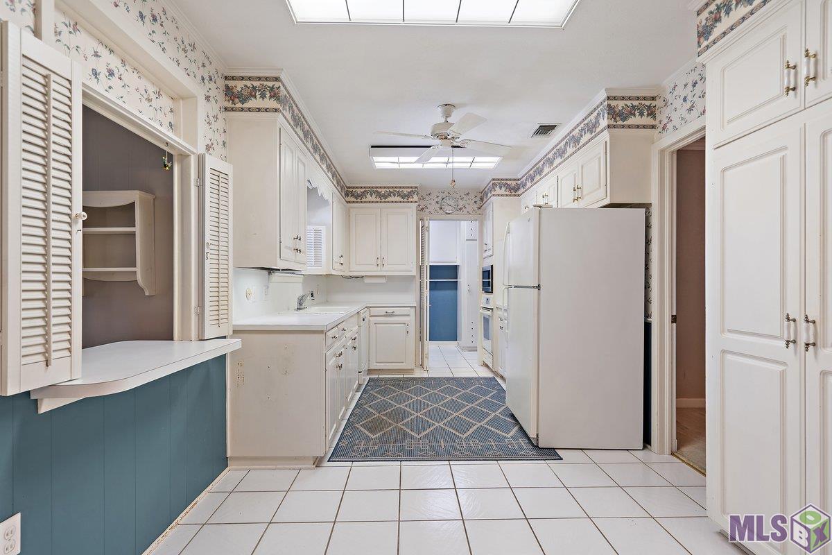 9141 Woodbine Street Baton Rouge, LA 70815 - Photo 6 of 21