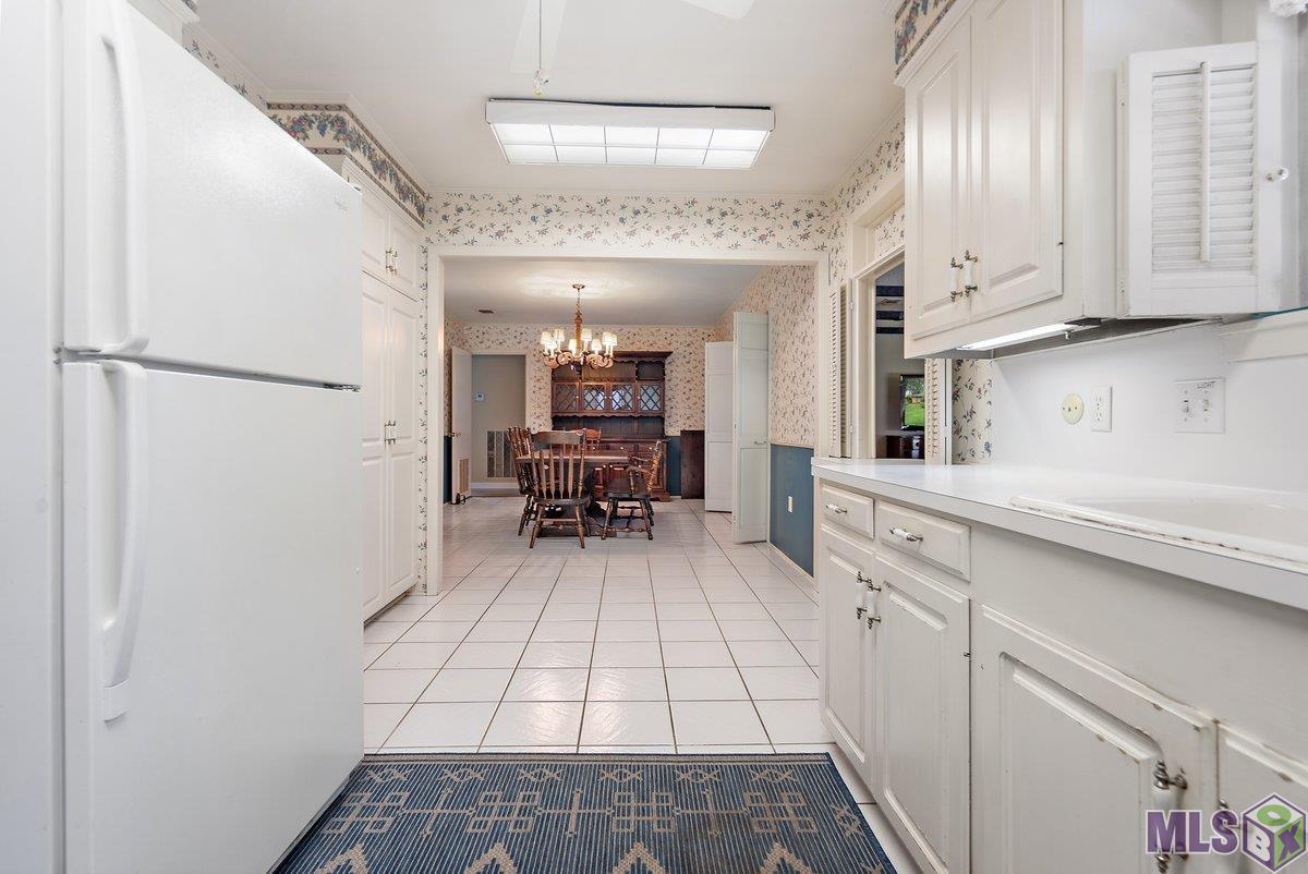 9141 Woodbine Street Baton Rouge, LA 70815 - Photo 7 of 21