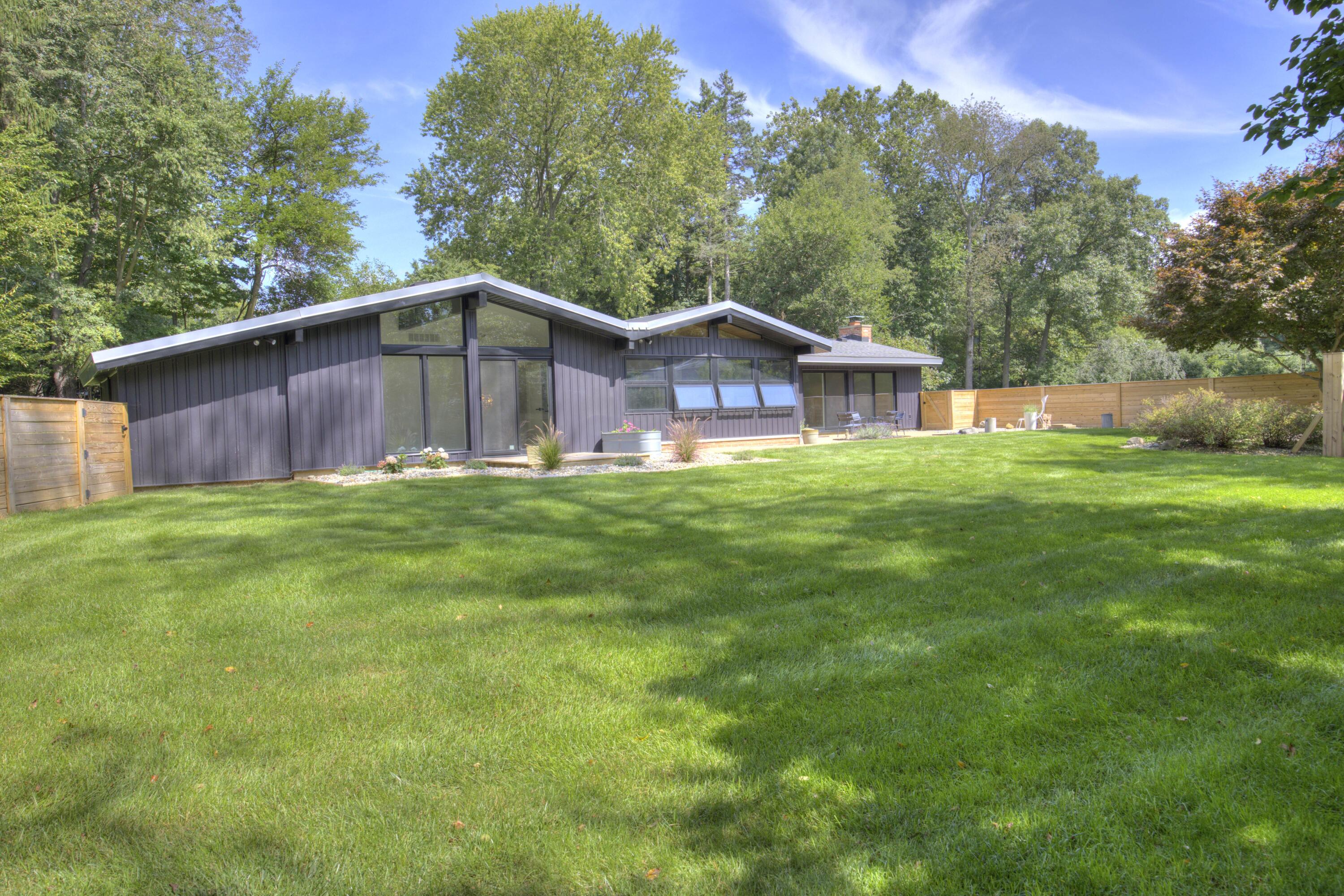 3520 Stonewall Road Jackson, MI 49203 - Photo 77 of 107 AQ1A7369_70_71