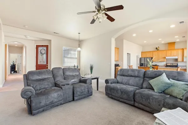 $558,000 | 2206 Edmart Street, Escalon, CA 95320