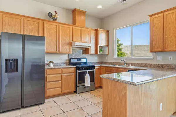 $558,000 | 2206 Edmart Street, Escalon, CA 95320